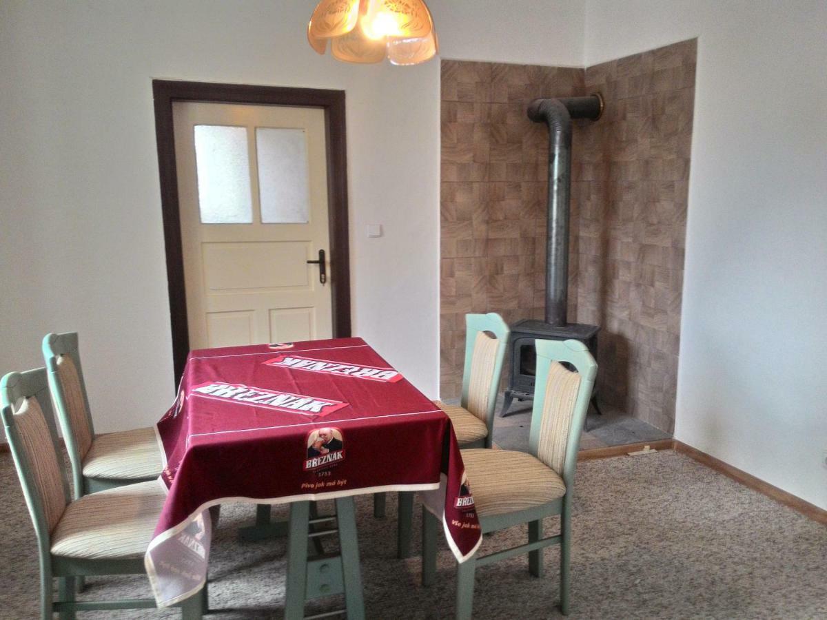 Kanada Inn U Klinovce Vejprty المظهر الخارجي الصورة